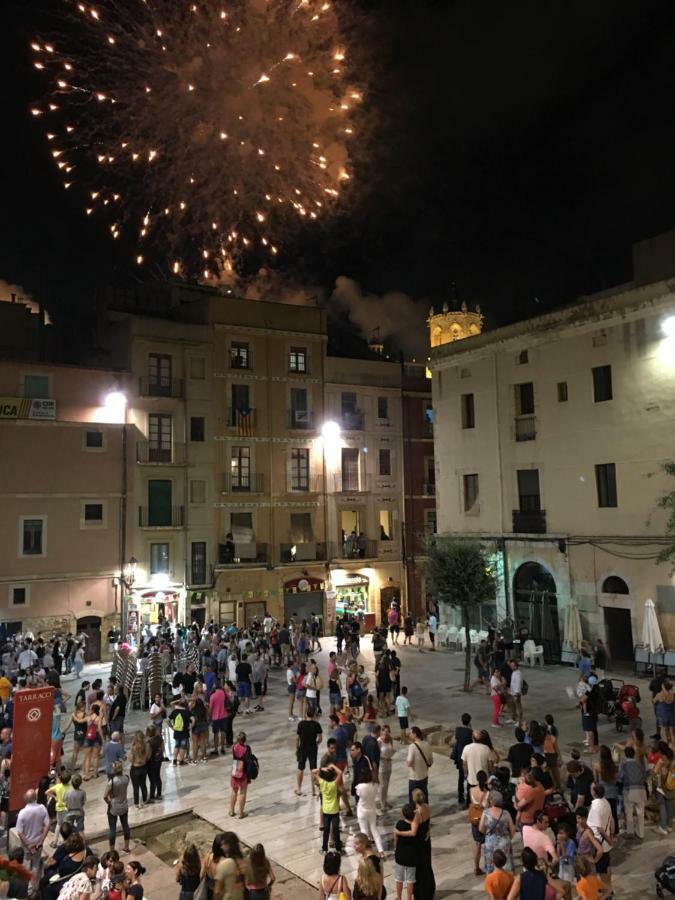 Apartamento En Plaza Forum Centro Historico Tarragona Bagian luar foto